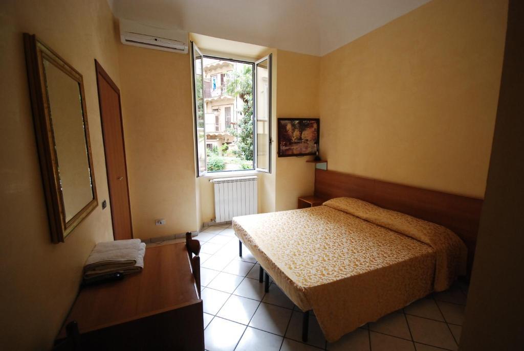 Soggiorno Emanuela Rome Room photo